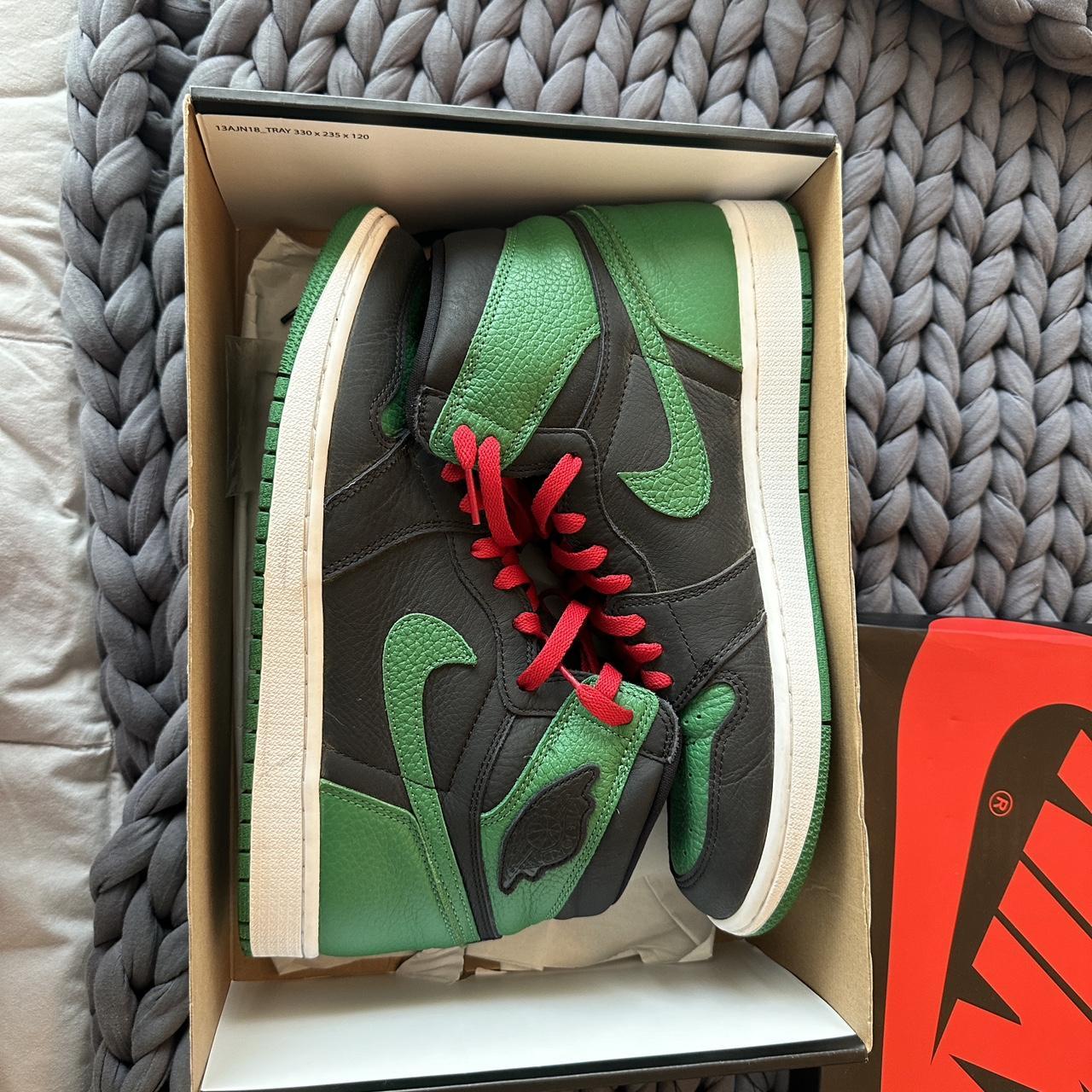 pine green 2.0 red laces