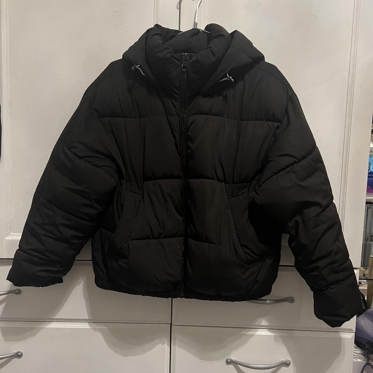 Pull&Bear Women's Black Jacket | Depop