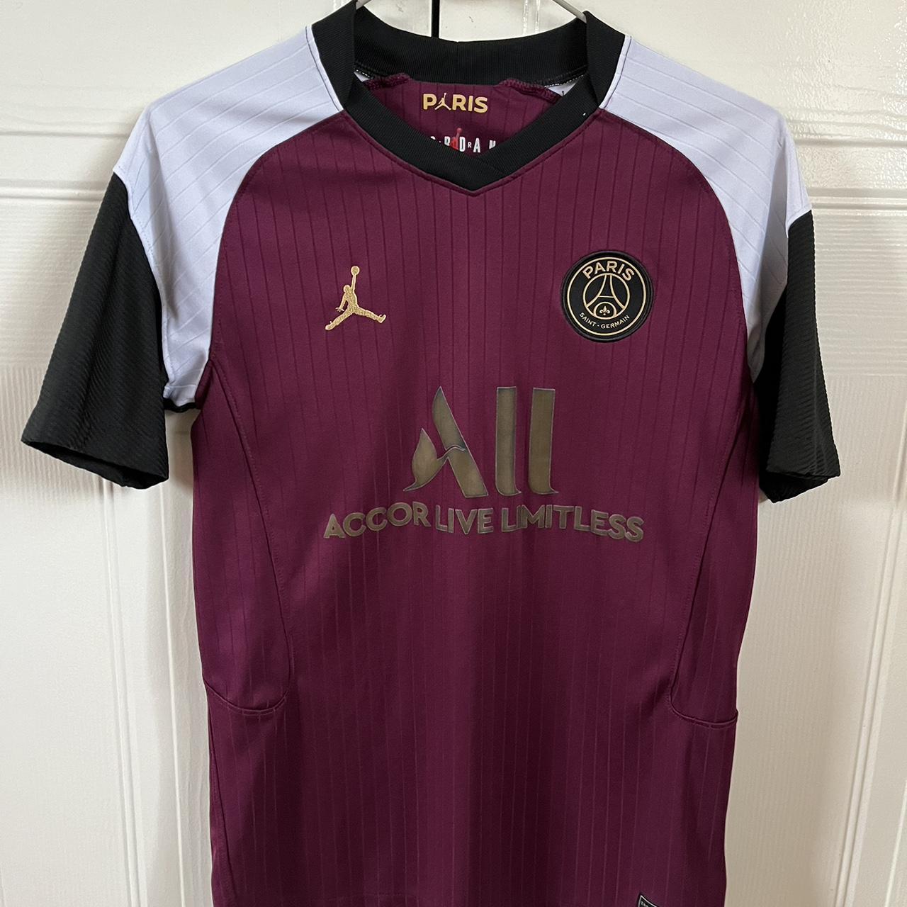 psg burgundy jersey