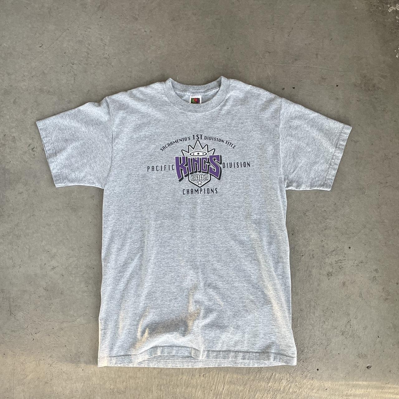 Men's Grey and Purple T-shirt | Depop