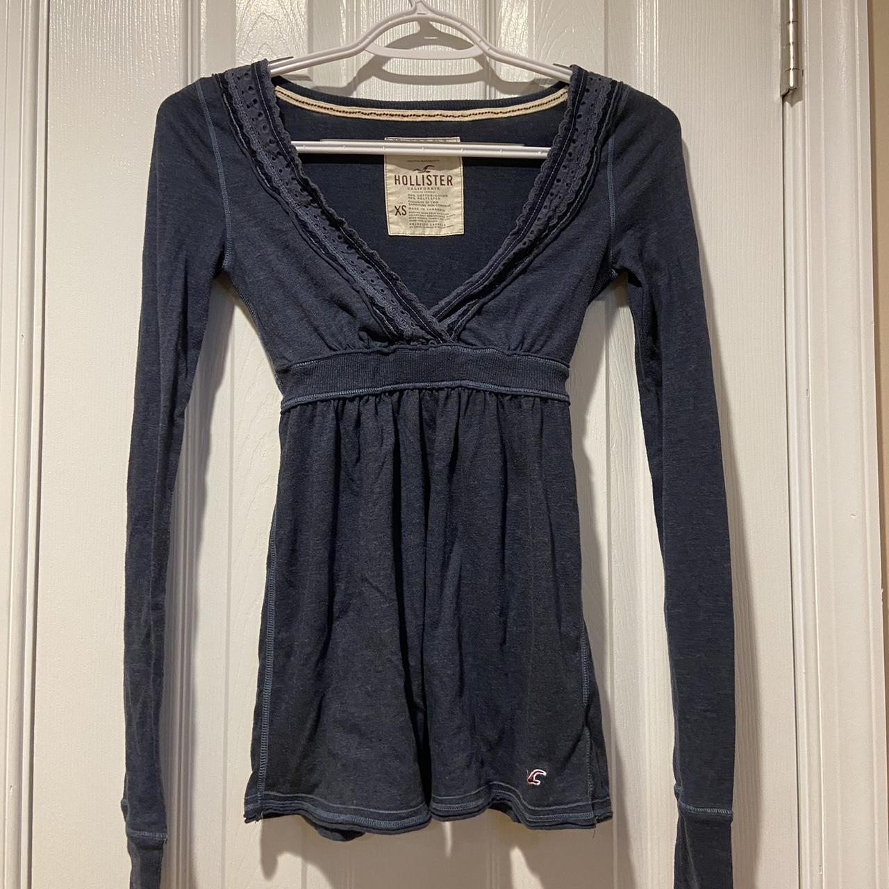 navy hollister babydoll top size xs no flaws free... Depop