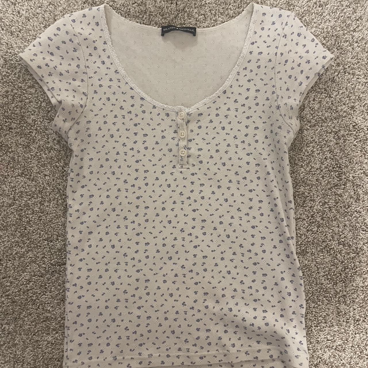 BRANDY MELVILLE TOP cute summer/spring top No... - Depop