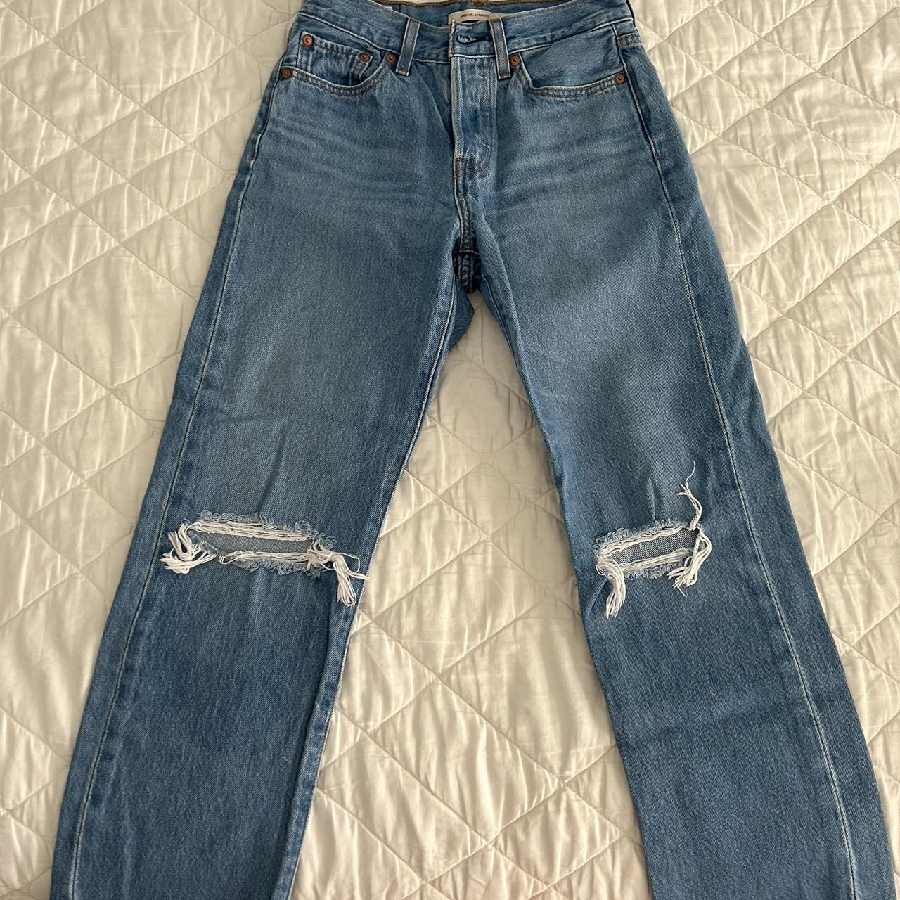 Levi’s wedgie straight jeans size 25 - Depop