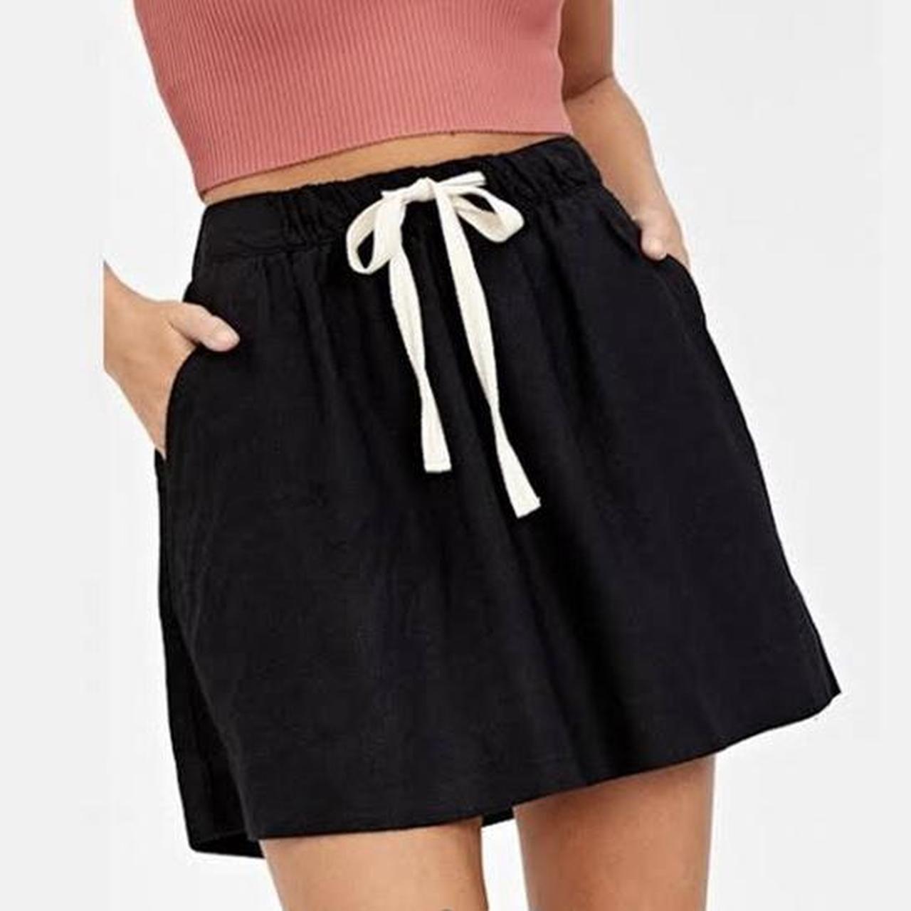 Glassons Women's Green Skirt Depop