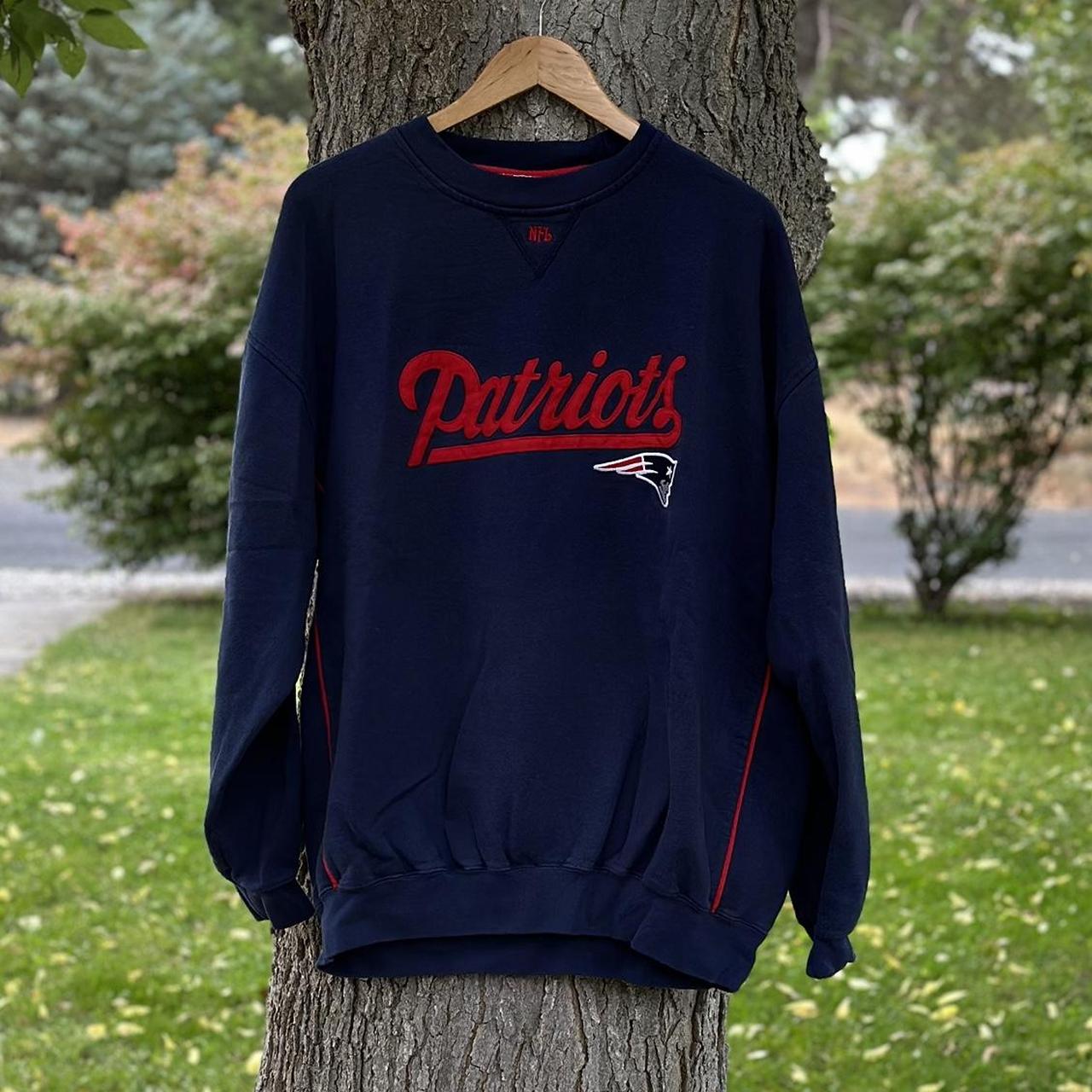 Starter New England Patriots Crew Neck Sweatshirt S / Patriots Blue Mens Sportswear