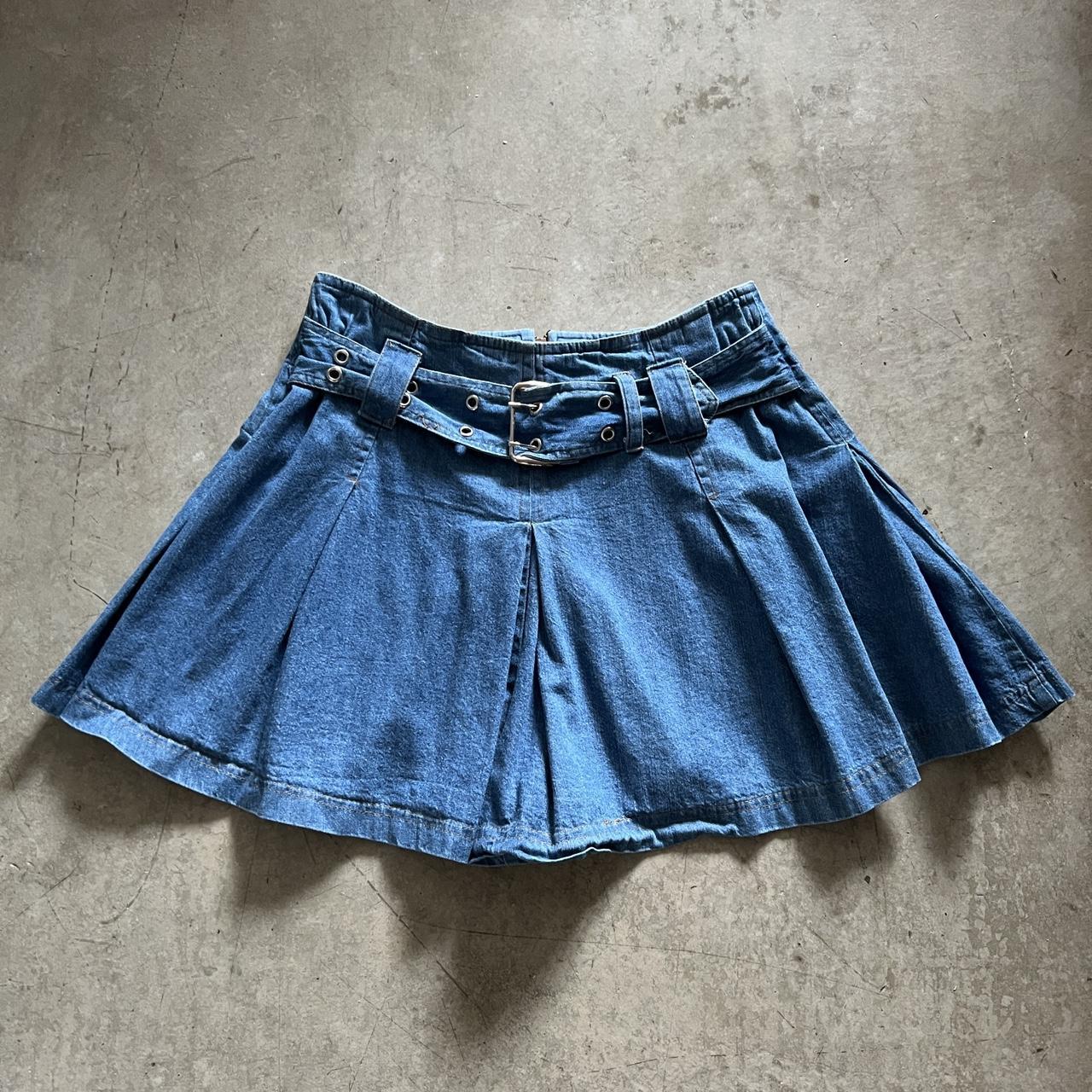 ☆ vintage denim pleated skort features attached... - Depop