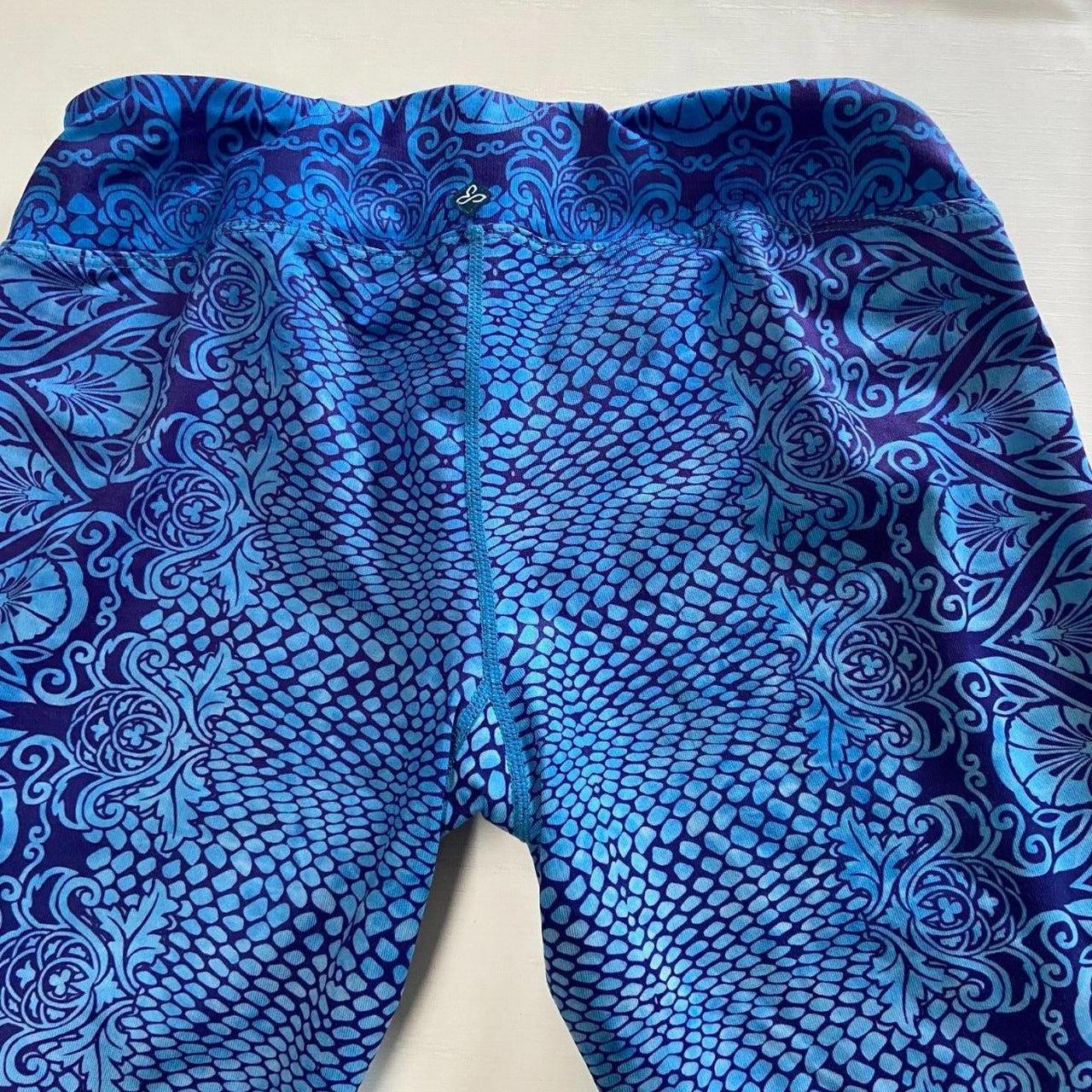 Prana leggings navy blue Size medium Shipping - Depop