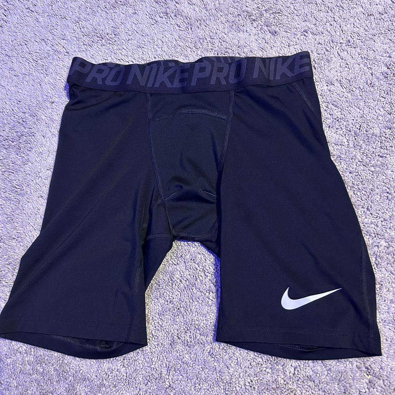 nike pros - Depop