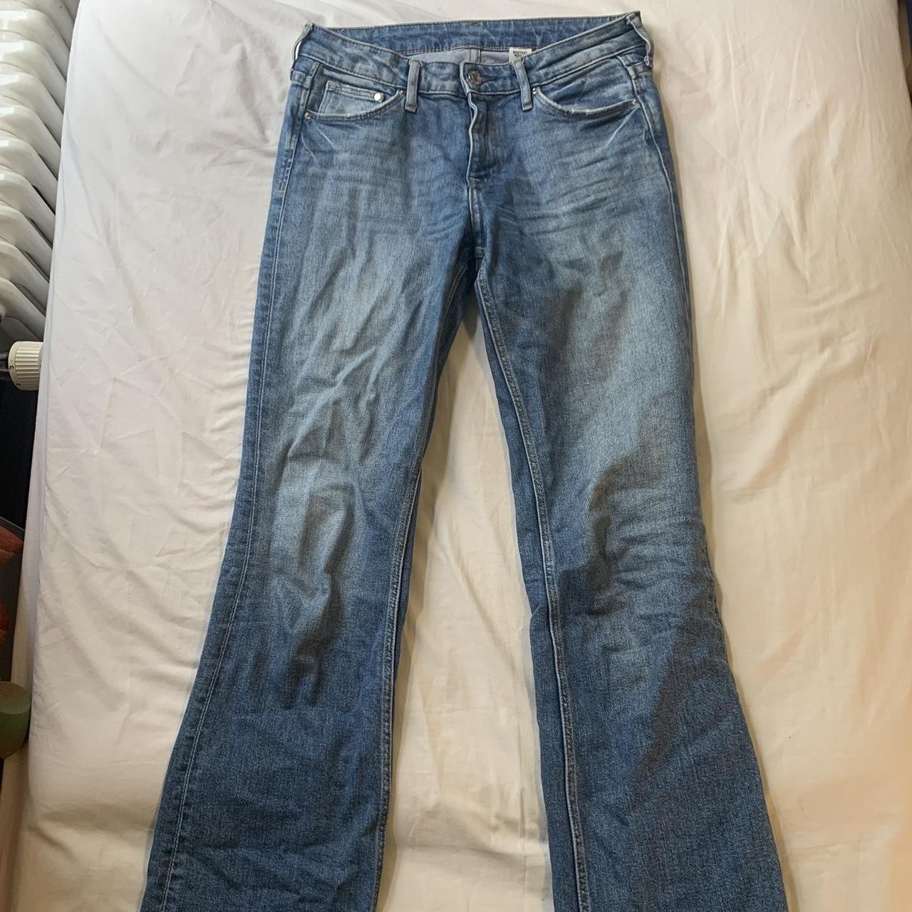H and m low rise boot cut jeans really flattering... - Depop