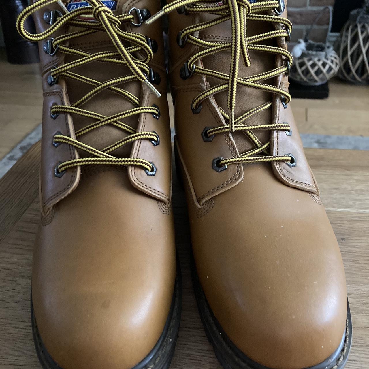 Dickies discount tan boots