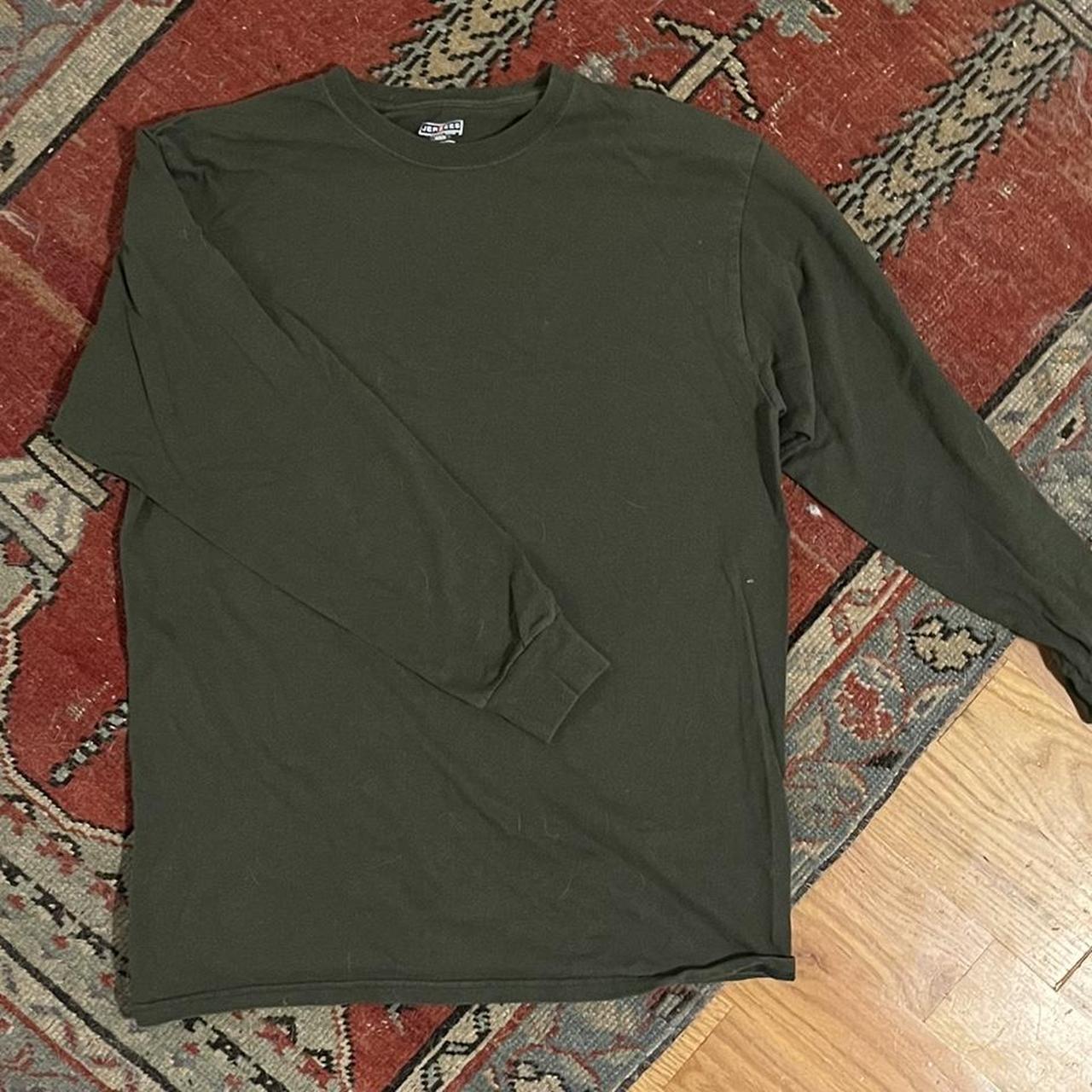 Basic jerzees green long sleeve Tagged mens M,... Depop