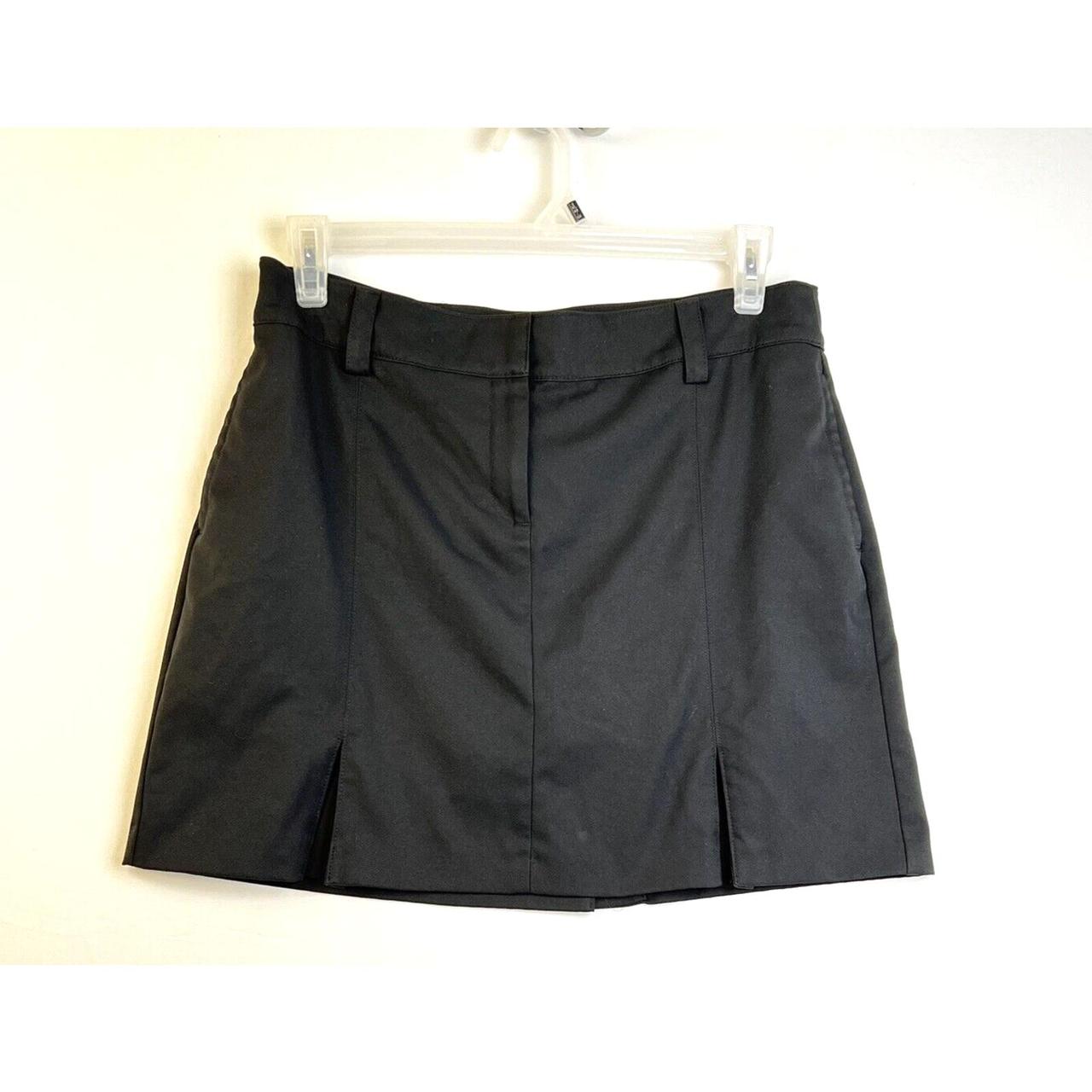 Izod shop black skirt