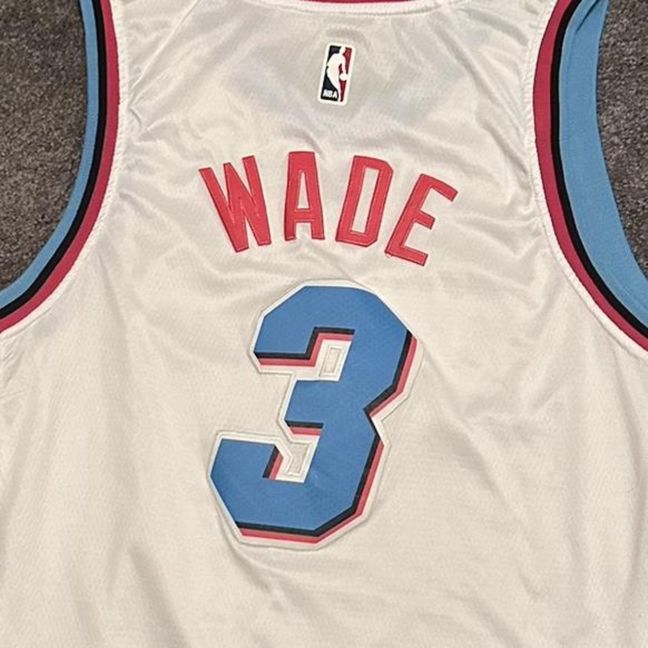 Miami vice Jersey Dwayne wade Youth small Small - Depop