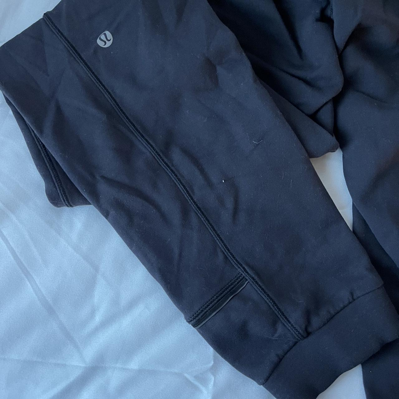 Lululemon Size 4 Black joggers , Adjustable waistband