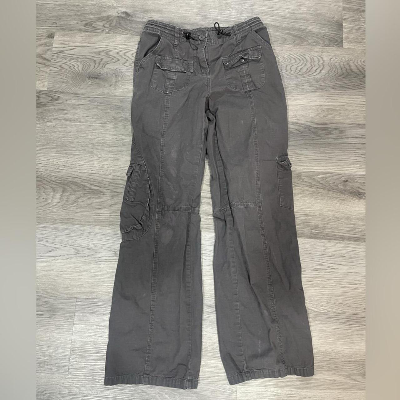 brandy melville kim cargo pants •one size fits small... Depop