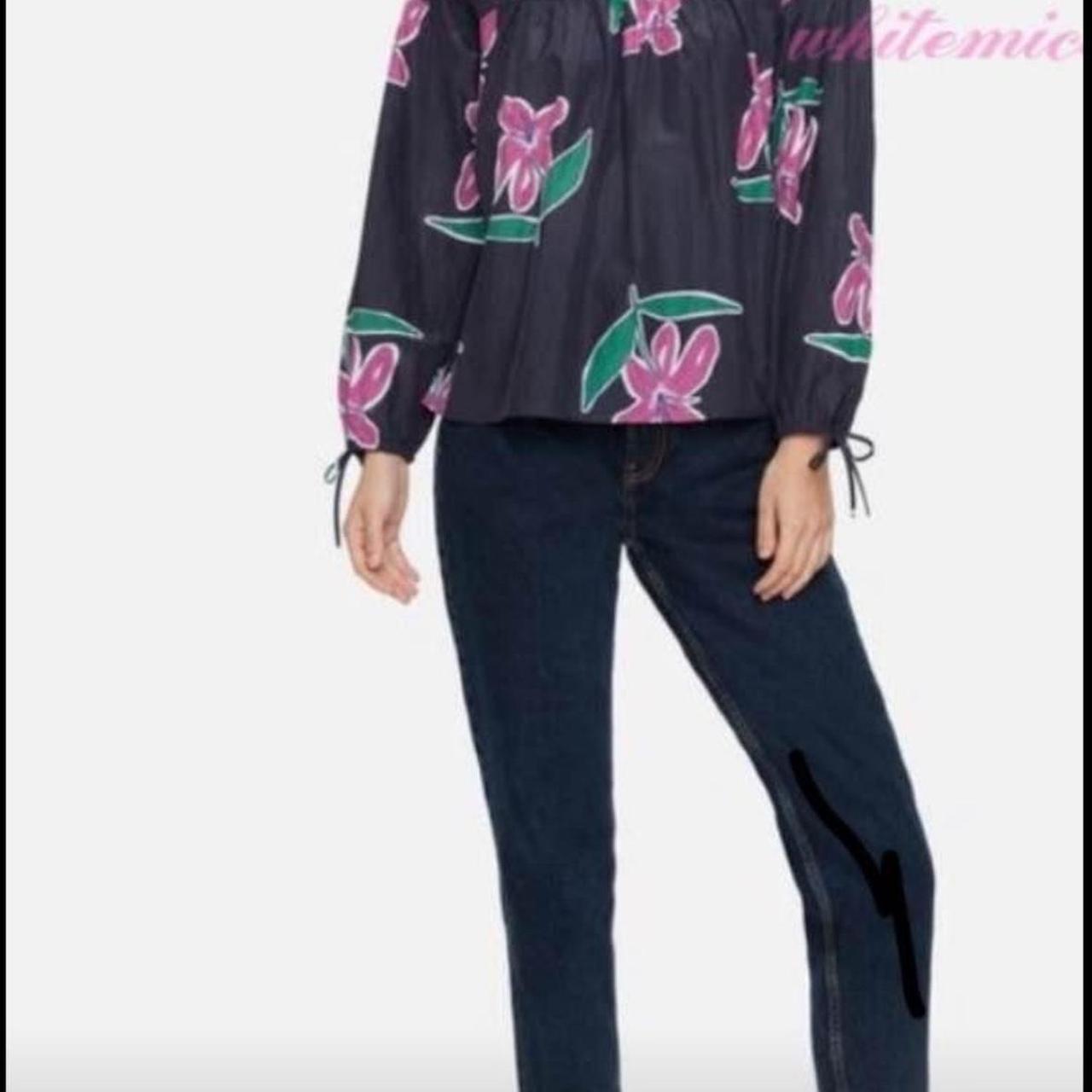 item listed by mycloset_3