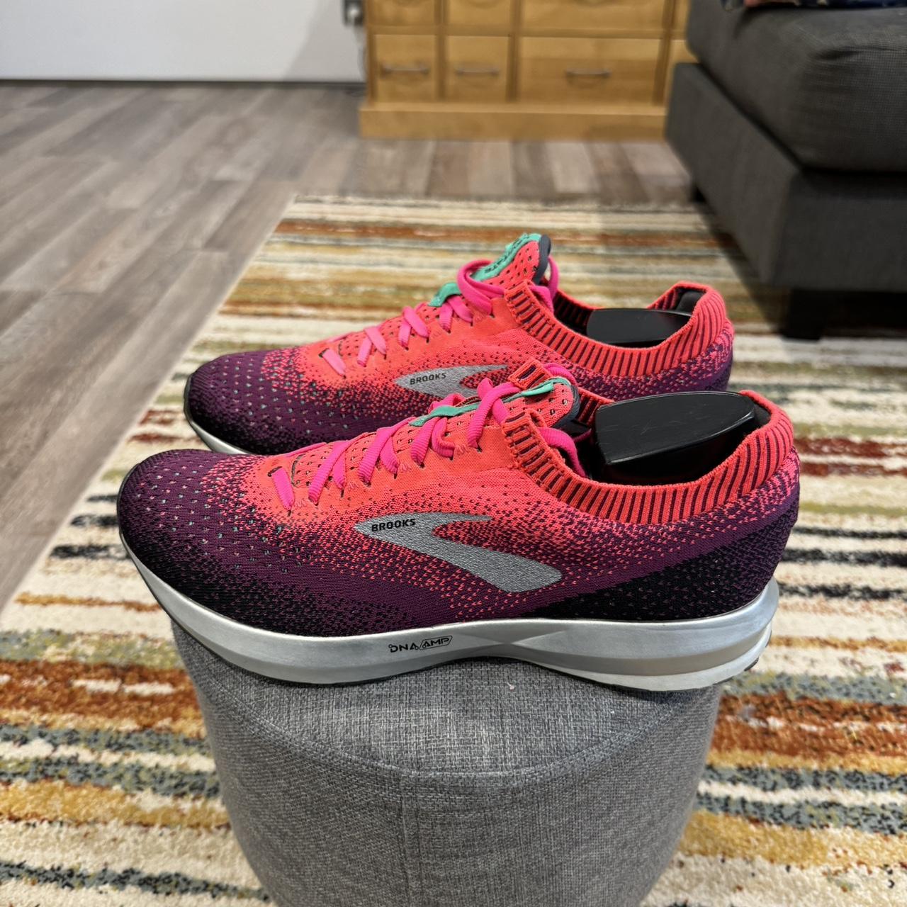 brooks levitate 2 pink