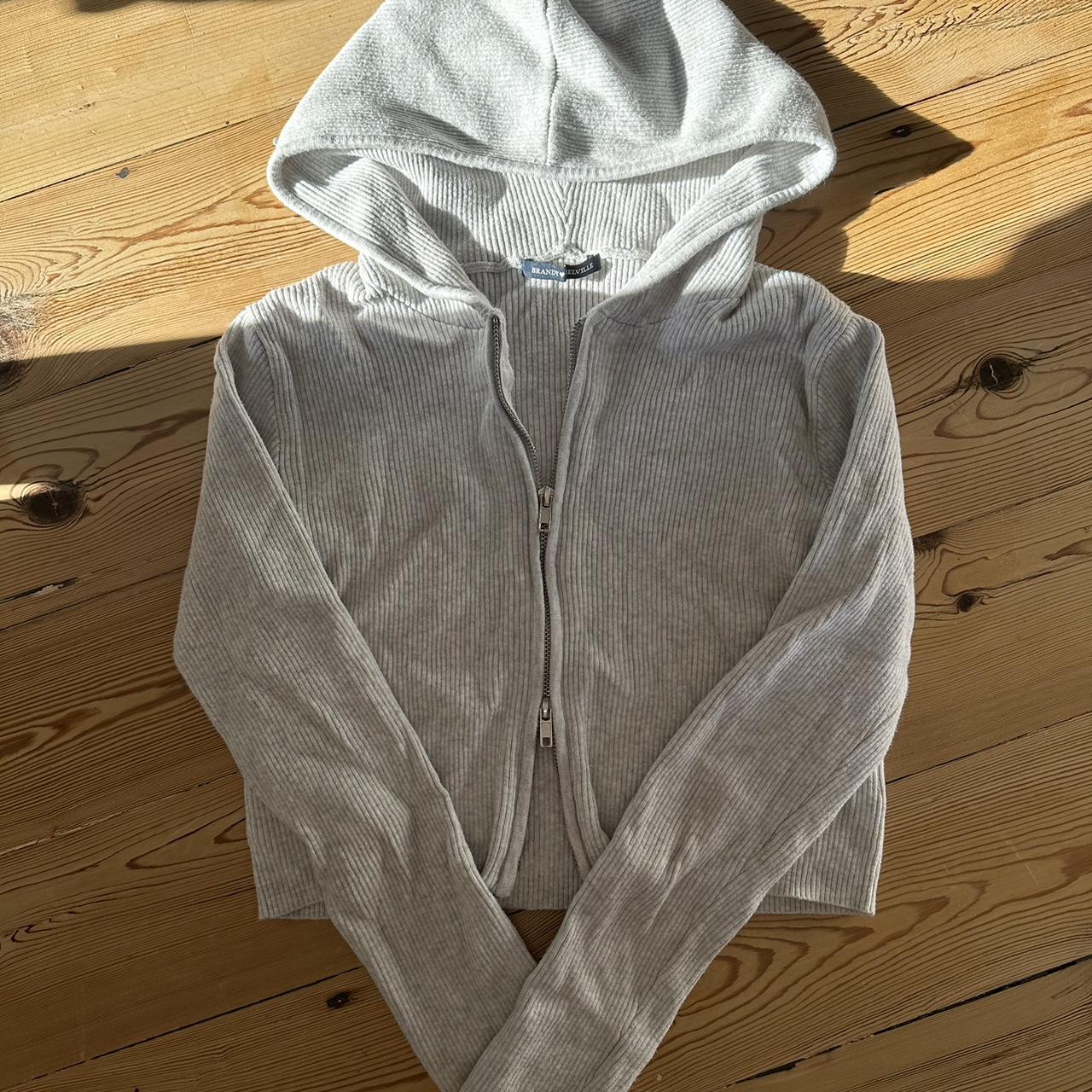 Cropped hoodie - Depop