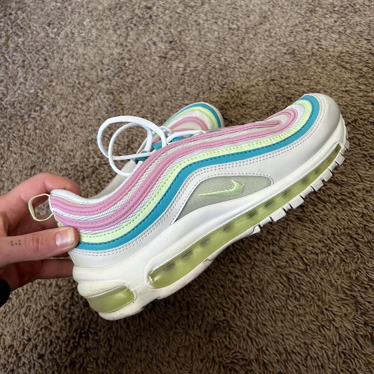 Nike AirMax 97 shoes Size 7 Dog hair on the inside