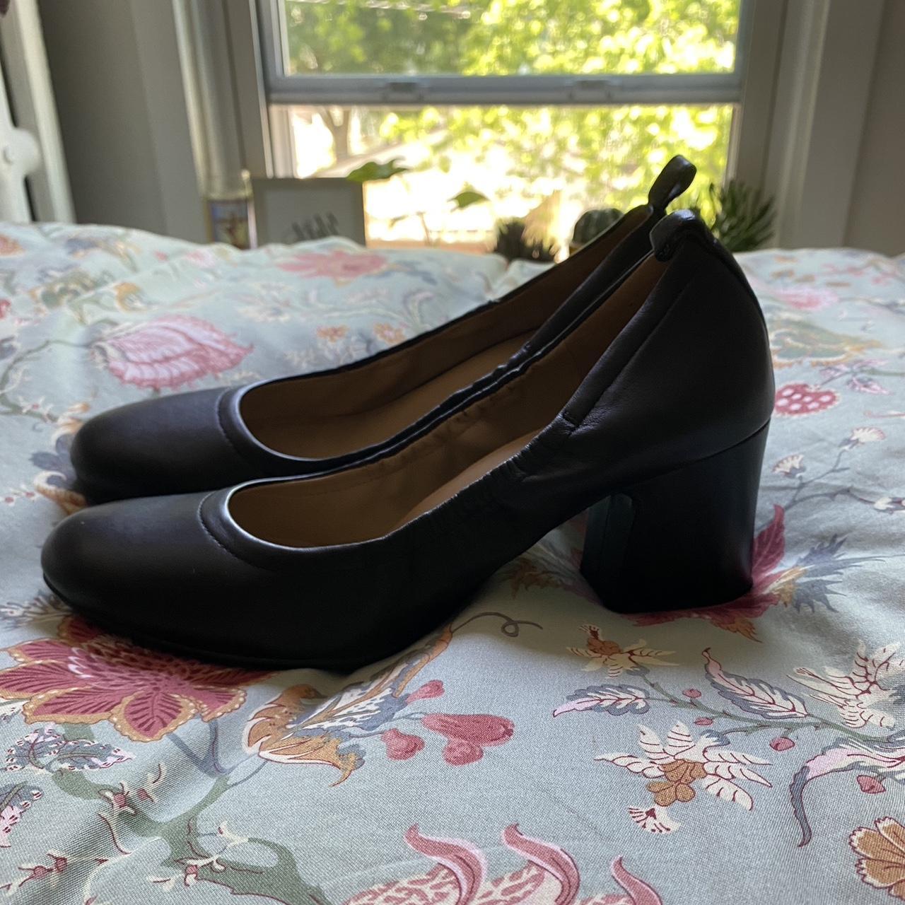 naturalizer black heels