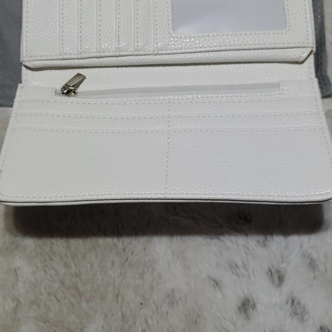 NWT Jessica Moore Exquisite Collection White Wallet – Stylized Thrift  Boutique