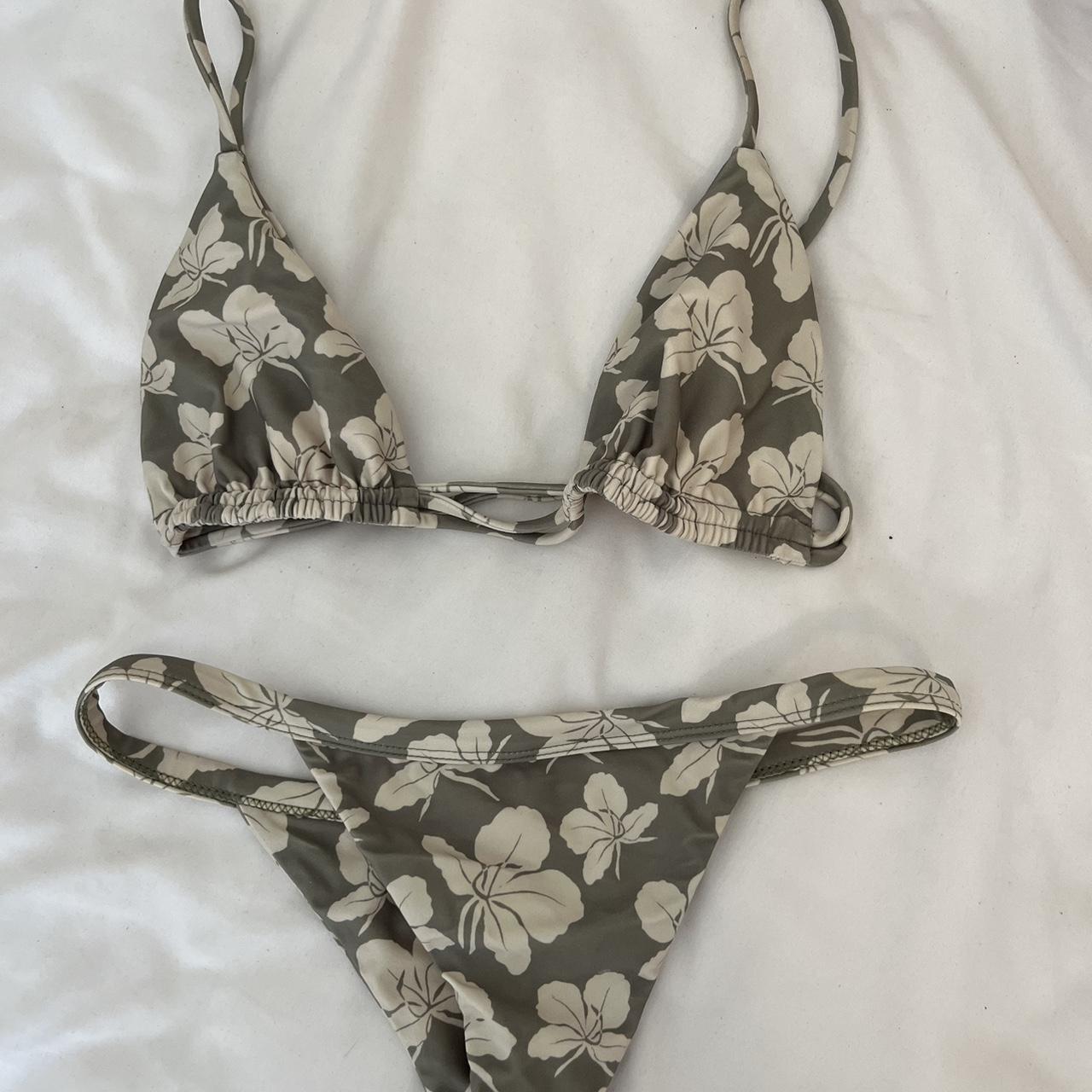 beautiful deadstock benoa bikini both in size small.... - Depop