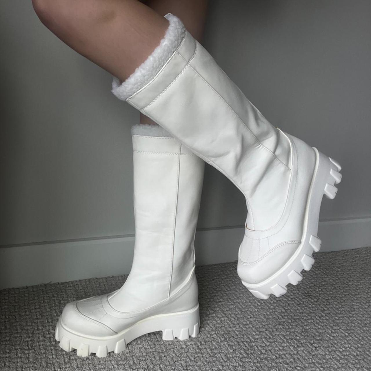 EGO Women's White Boots (2)