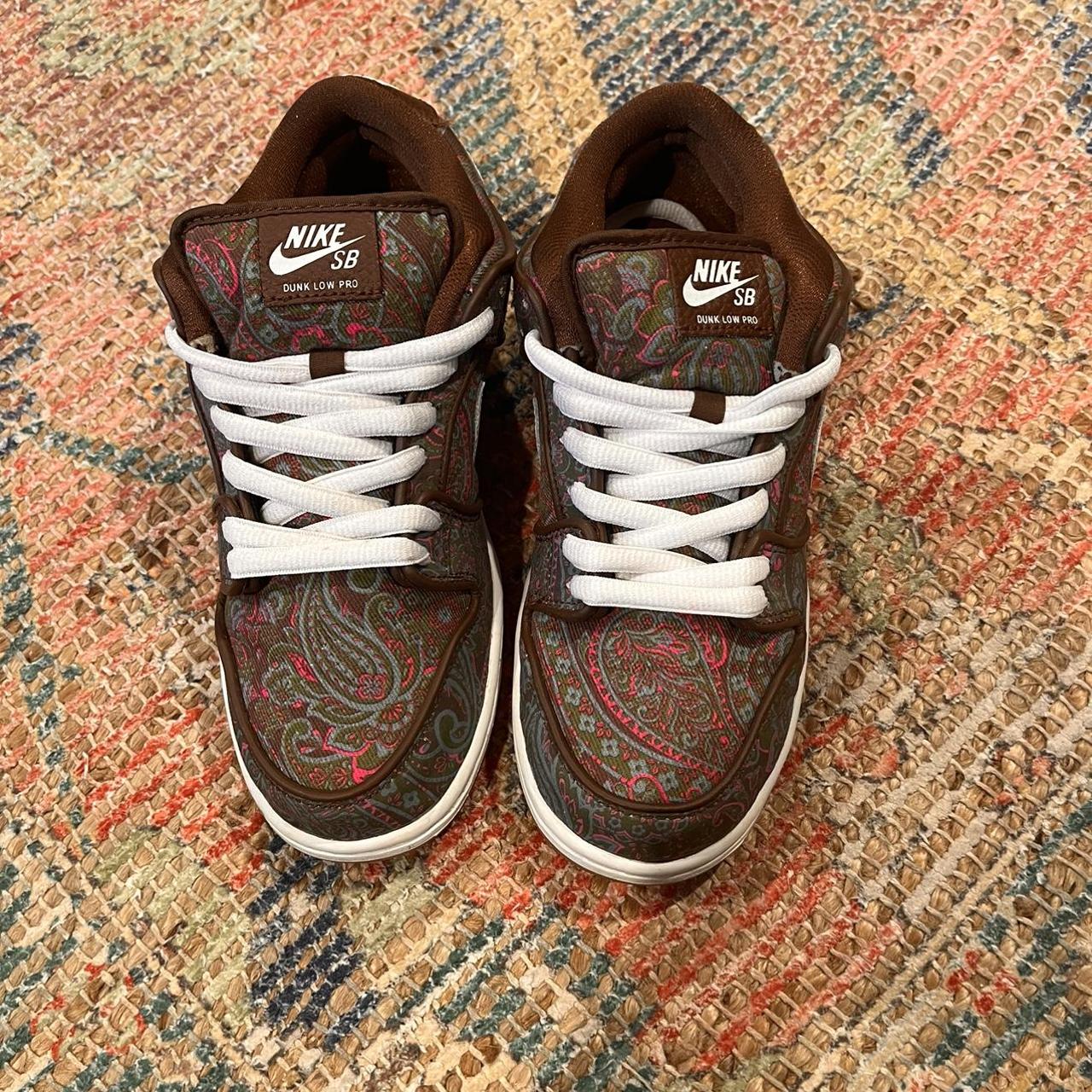 mens brown nike trainers