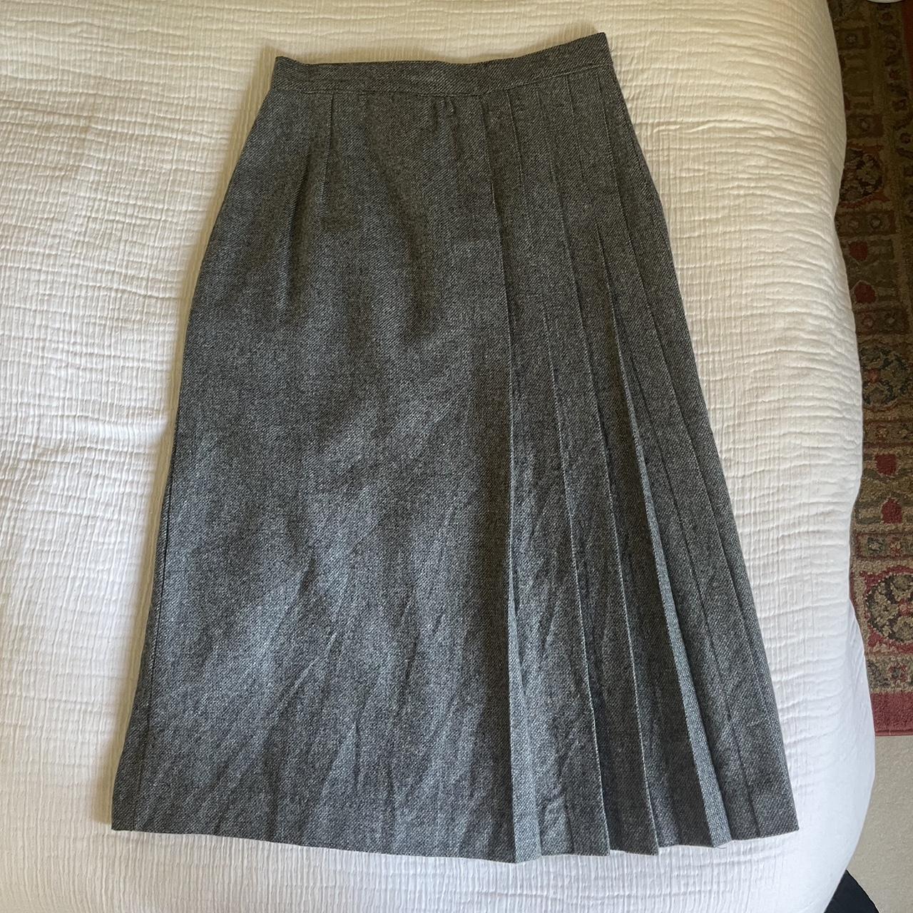 Vintage wool skirt with pleats on the sides. Mid... - Depop