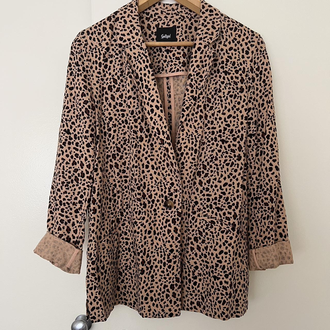 Leopard print blazer jacket. Light unlined style