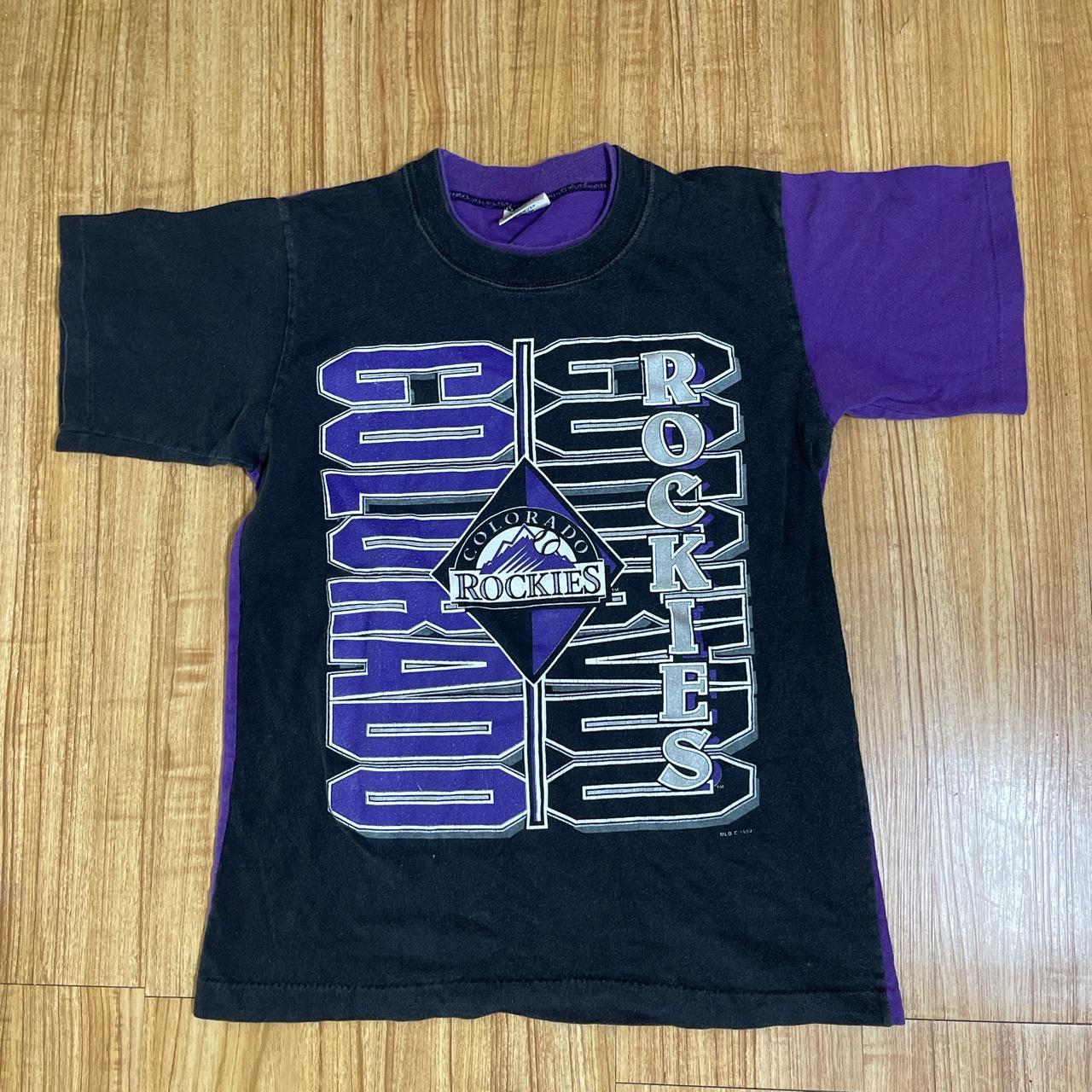 Vintage Colorado Rockies T-shirt Measurements : - Depop