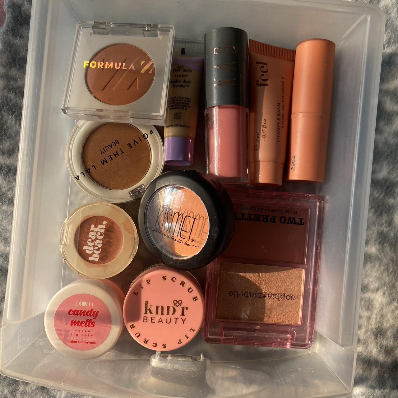 Makeup bundle Message me with what 3-5 items you... - Depop