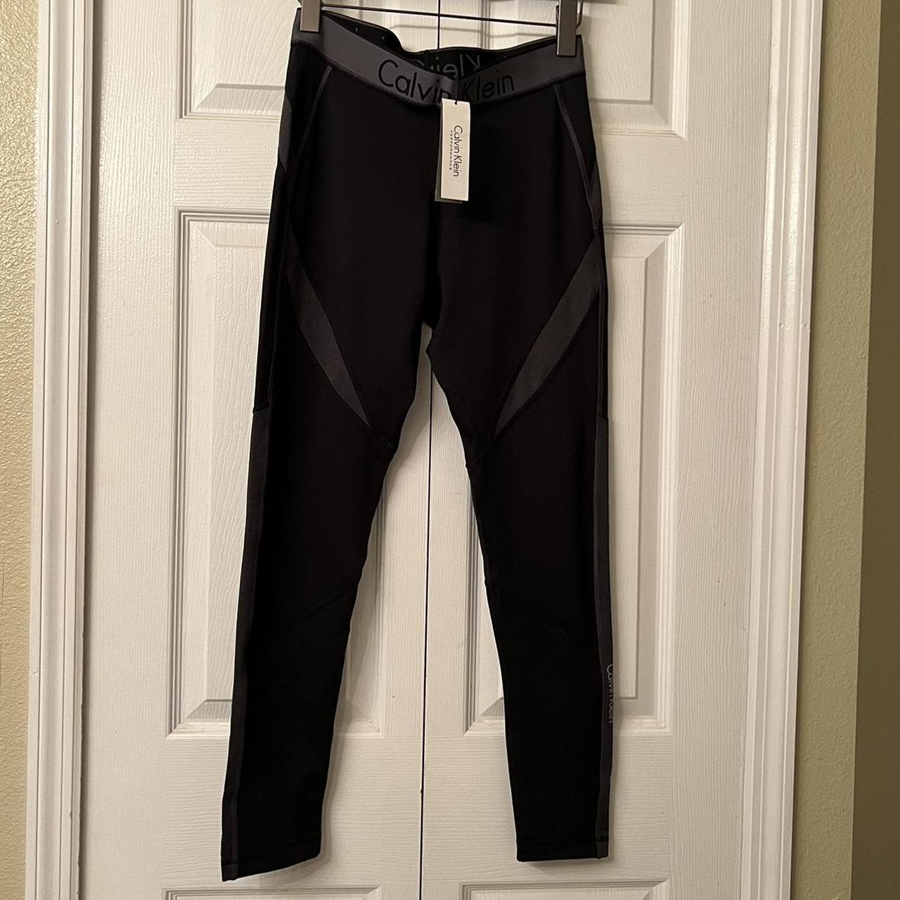 Calvin Klein Workout Legging Size- L BRAND NEW... - Depop