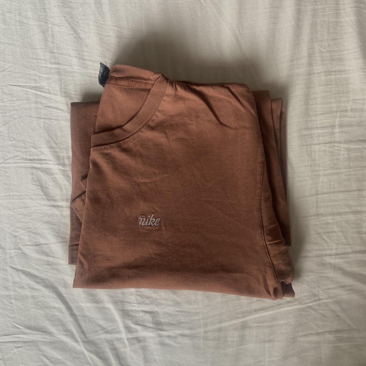 mens brown nike shirt