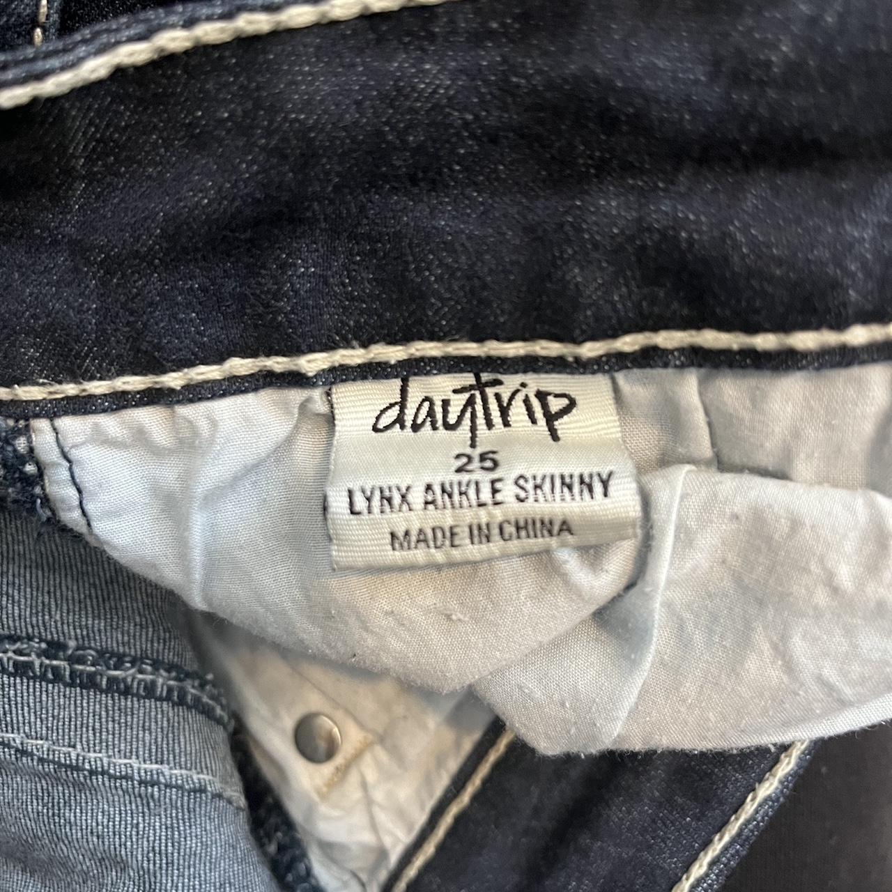 Daytrip Women's Navy and White Jeans (2)