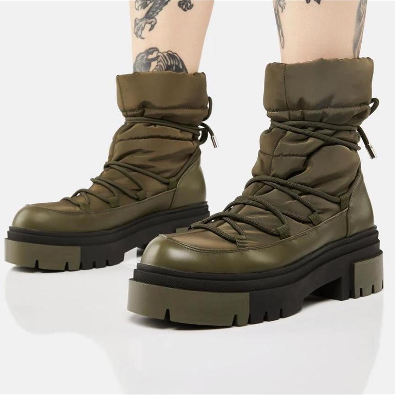 Olive green 2025 flat boots