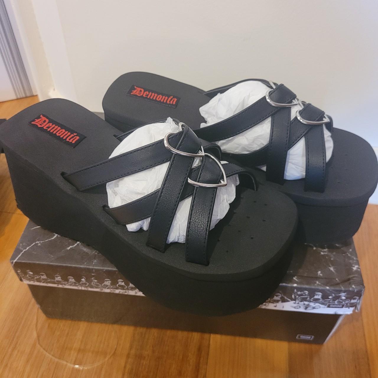demonia 7 inch platforms