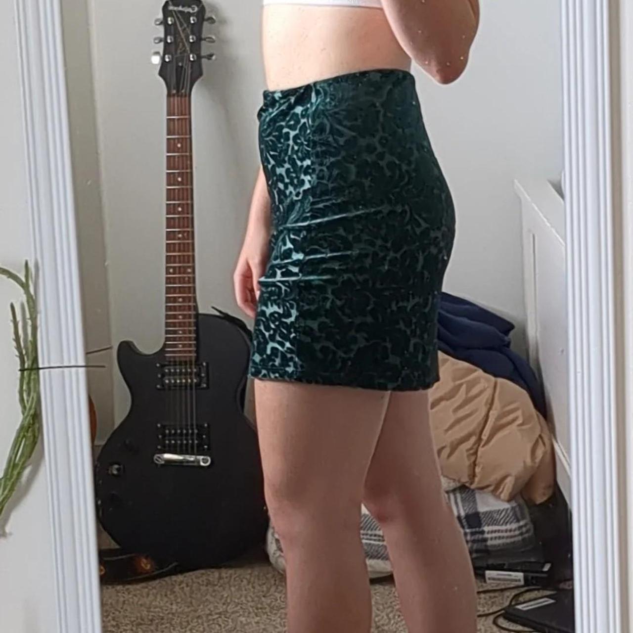 Live To Be Spoiled Women's Green Skirt (3)