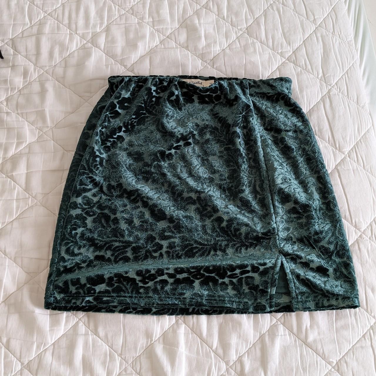Live To Be Spoiled Women's Green Skirt (4)