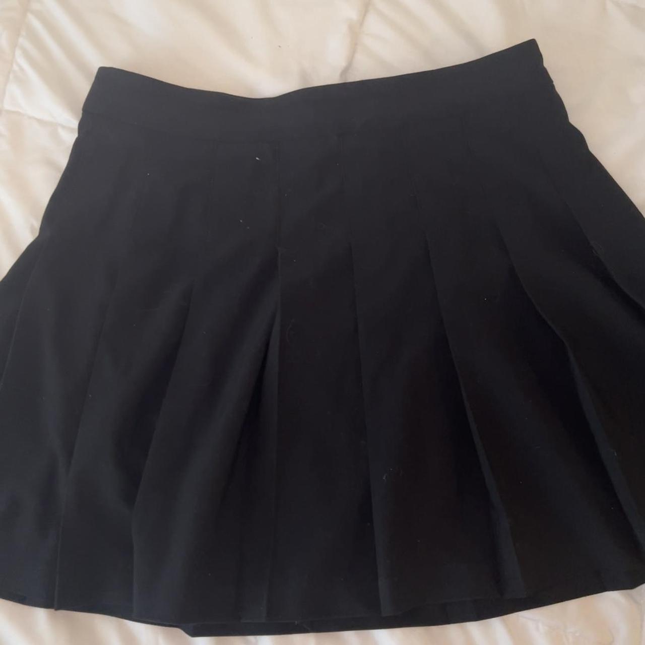 Aritzia Women's Black Skirt Depop
