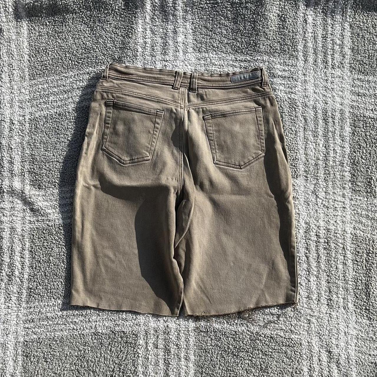 vintage baggy jorts in beautiful khaki color Depop - Main Image