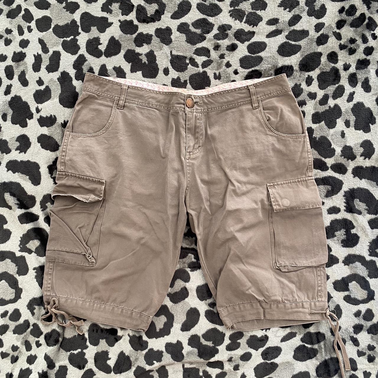 Cute Y2k cargo jorts Coconut girl/H2O vibes Size... - Depop