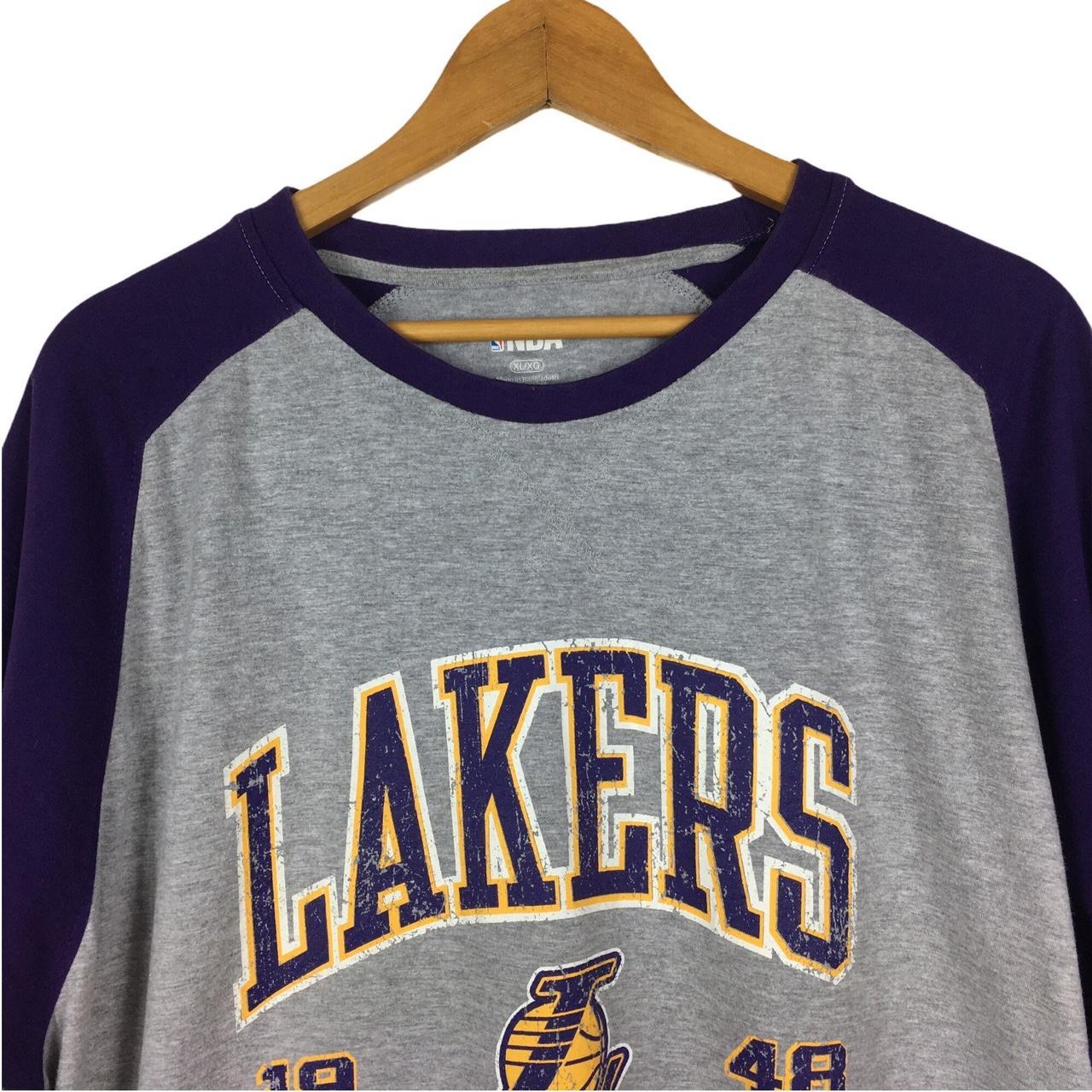 Vintage 90s Los Angeles Lakers shirt! Men's XL, True - Depop