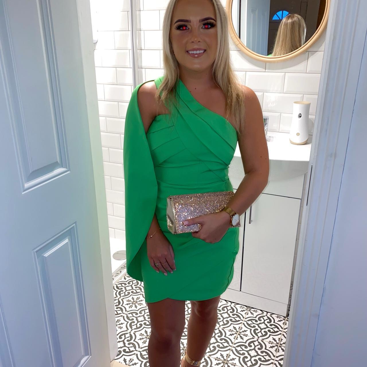 Green Lavish Alice dress Unreal condition Size 6 - Depop