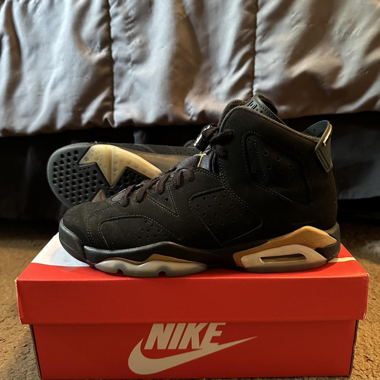 Jordan 6s black and gold online