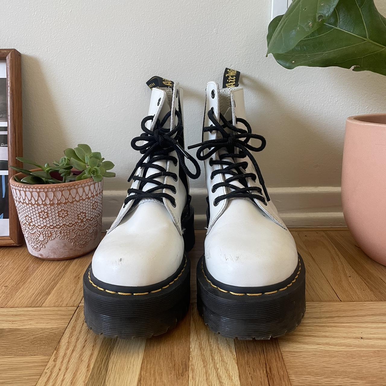 Small hot sale platform boots