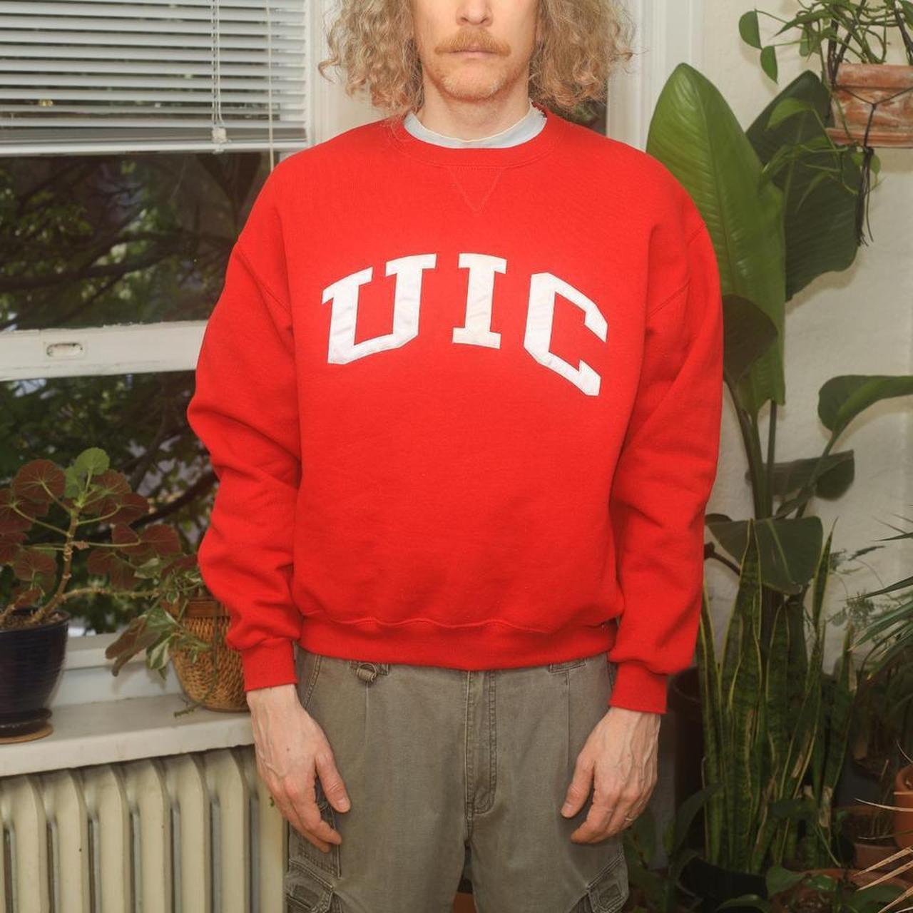 Uic crewneck best sale