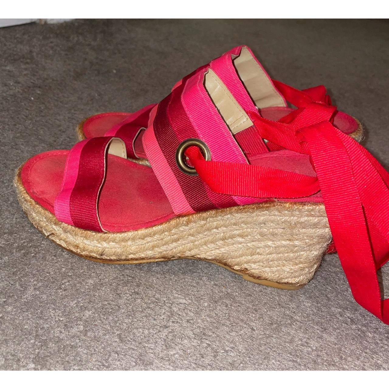 Faith red sales wedges