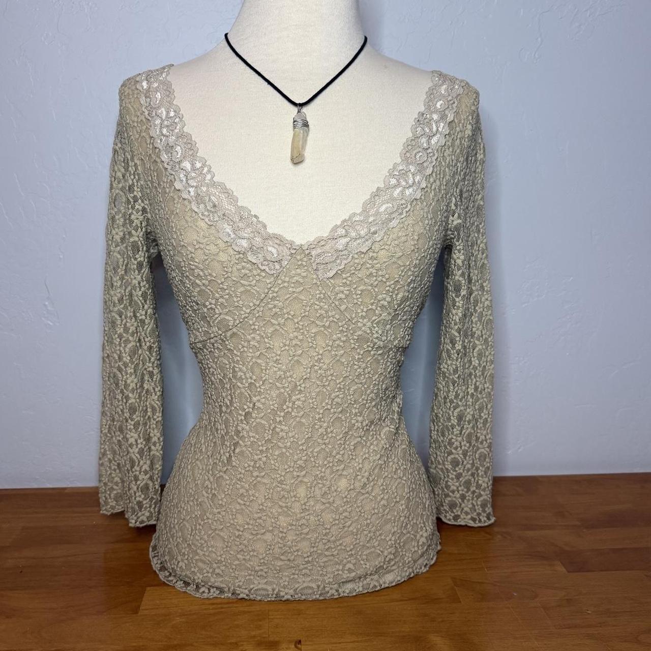 item listed by emilyyvonnexo