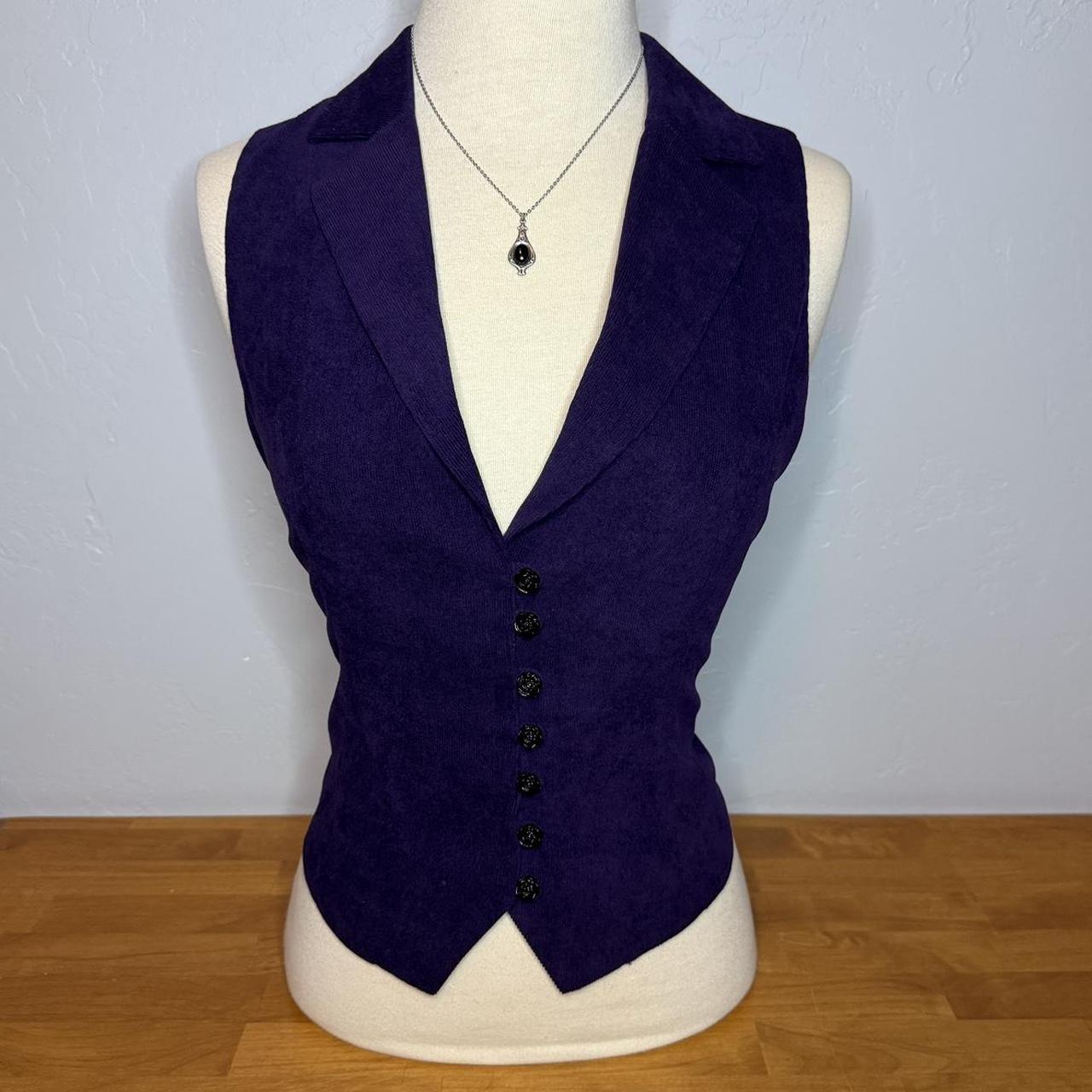 item listed by emilyyvonnexo